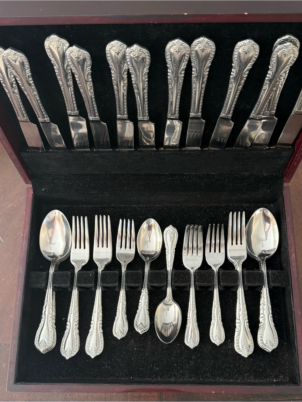 Bowring silver plated cutlery set